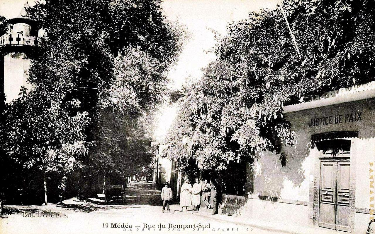 Medea - Rue du Rempart Sud.jpg